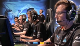 电子竞技2025全球赛事：虚拟战场上的团队配合与荣耀对决